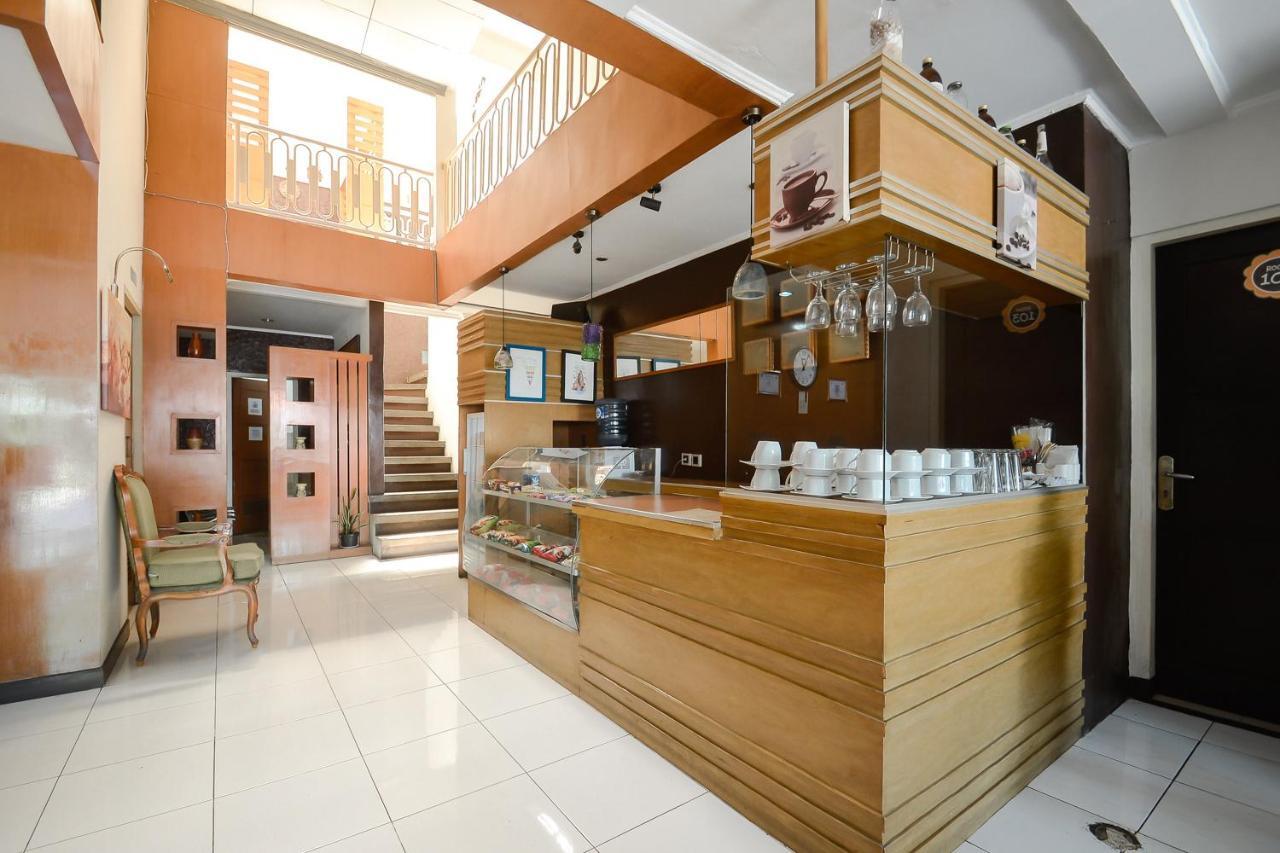 Sky Hotel Buah Batu 1 Bandung Bagian luar foto